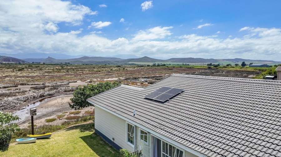3 Bedroom Property for Sale in Riverside Western Cape